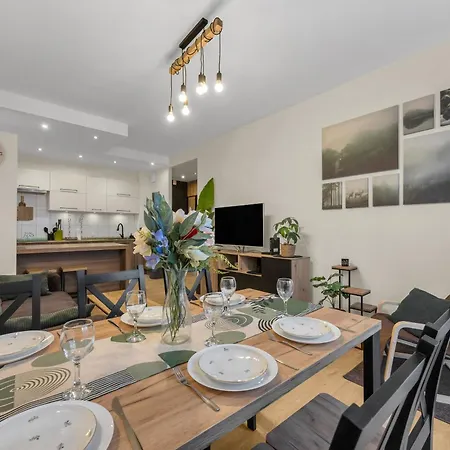Zoliborz Prestige - 70m2, Parking, Terrace - By Rentujemy *